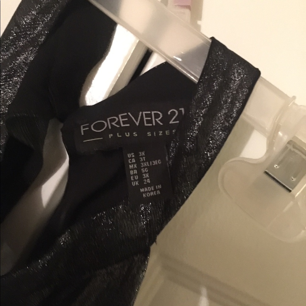 Forever 21 Tank Bundle - Picture 6 of 6